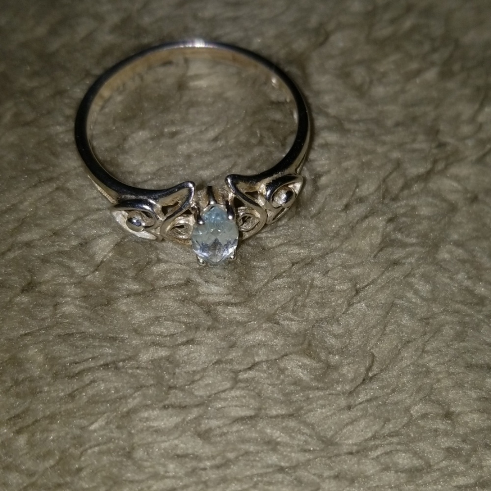 Sterling silver ring with cubic zircon accent